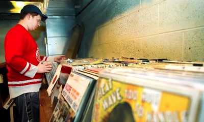 8 stations go 24-hours of Vinyl Only for Vinylthon 2017!